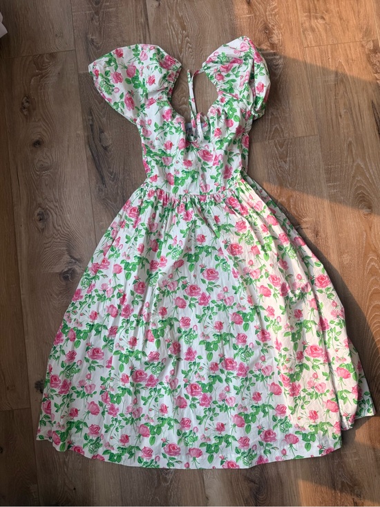 Hill House Dresses & Skirts - Hill House Pink & Green Floral Smocked Dress